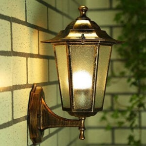 Lámpara de pared de exterior vintage